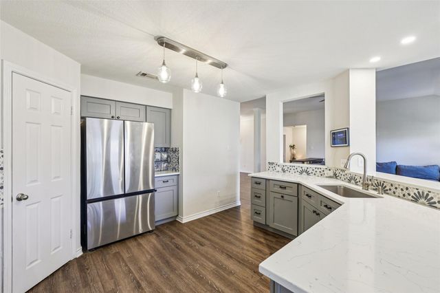 1014 Rocky Creek DR, Pflugerville, TX 78660