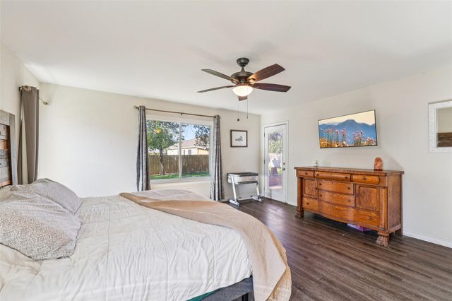 1014 Rocky Creek DR, Pflugerville, TX 78660