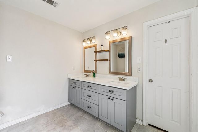 1014 Rocky Creek DR, Pflugerville, TX 78660