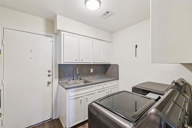 1014 Rocky Creek DR, Pflugerville, TX 78660