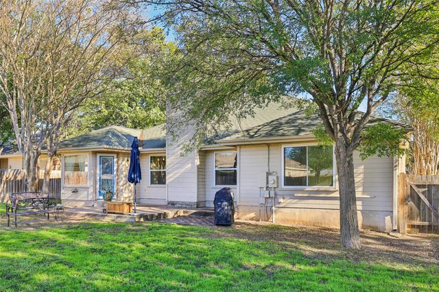 1014 Rocky Creek DR, Pflugerville, TX 78660