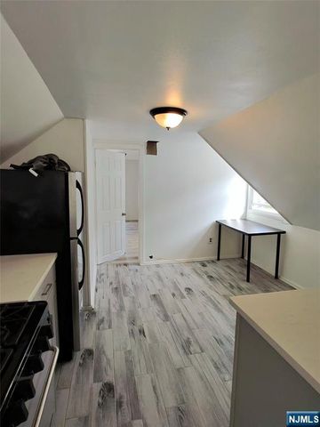 386 Summer Avenue, Newark, NJ 07104