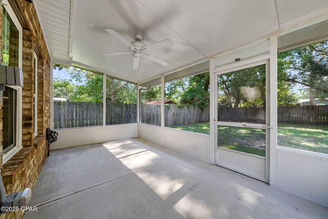 914 NUTMEG Avenue, Niceville, FL 32578