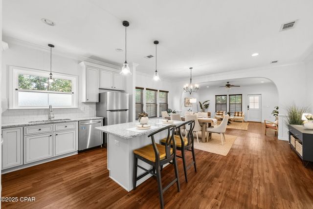 914 NUTMEG Avenue, Niceville, FL 32578