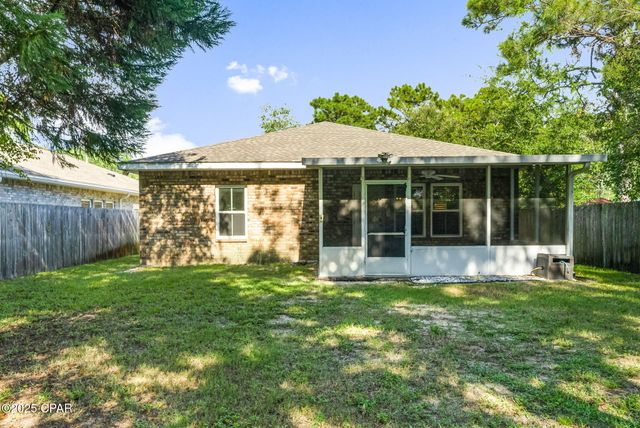 914 NUTMEG Avenue, Niceville, FL 32578