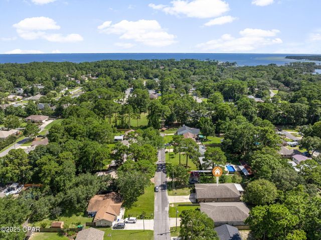 914 NUTMEG Avenue, Niceville, FL 32578