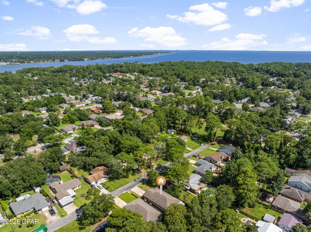 914 NUTMEG Avenue, Niceville, FL 32578