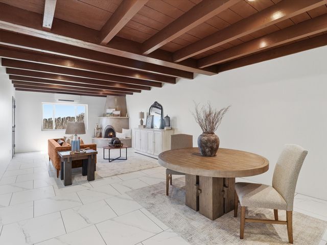 1810 Calle De Sebastian G2, Santa Fe, NM 87505