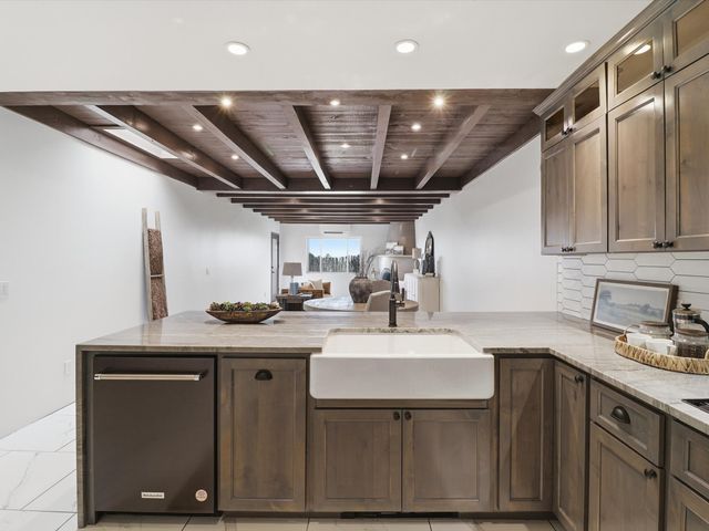 1810 Calle De Sebastian G2, Santa Fe, NM 87505