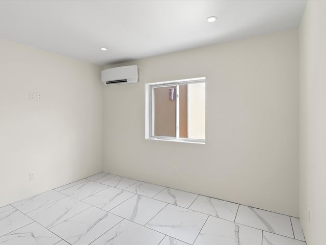 1810 Calle De Sebastian G2, Santa Fe, NM 87505