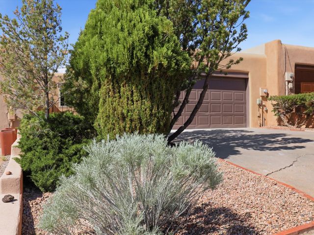 1810 Calle De Sebastian G2, Santa Fe, NM 87505