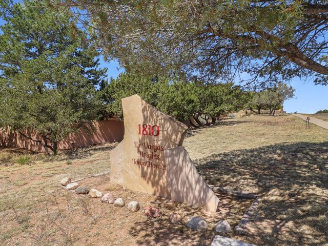 1810 Calle De Sebastian G2, Santa Fe, NM 87505