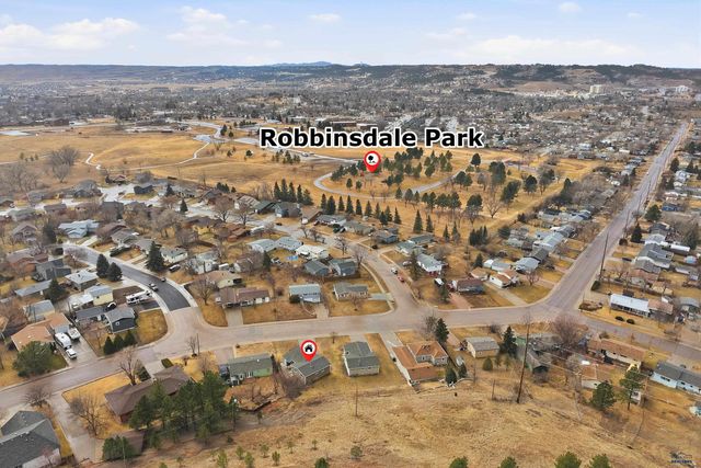 936 E OAKLAND, Rapid City, SD 57701