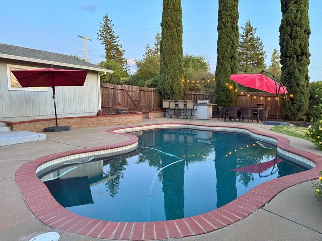 3781 Whispering Pines Ln, Shingle Springs, CA 95682