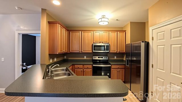 6419 Park Pond Drive, Charlotte, NC 28262