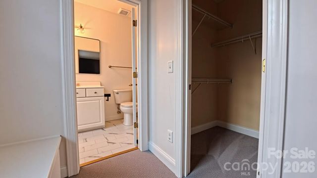 6419 Park Pond Drive, Charlotte, NC 28262