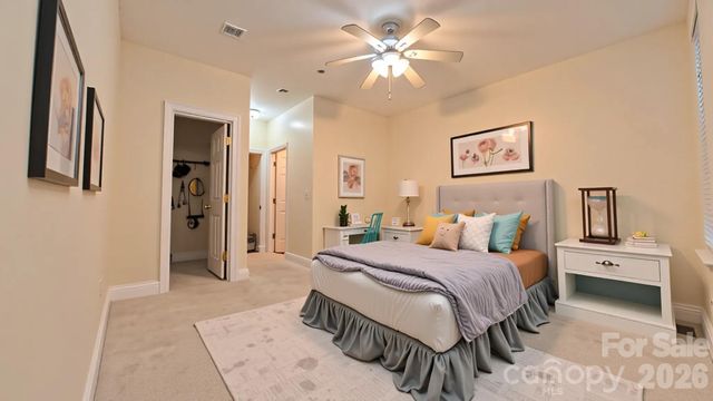 6419 Park Pond Drive, Charlotte, NC 28262