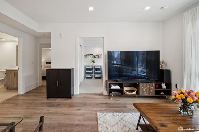 1288 Howard Street 317, San Francisco, CA 94103