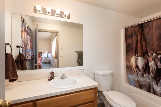 21025 SW Young Avenue, Bend, OR 97703