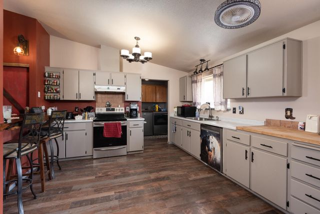 21025 SW Young Avenue, Bend, OR 97703