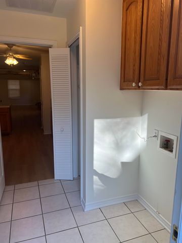 2020 E Holly Trail, Holly Lake Ranch, TX 75675