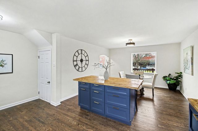 12 Greenbriar Avenue, Fort Mitchell, KY 41017