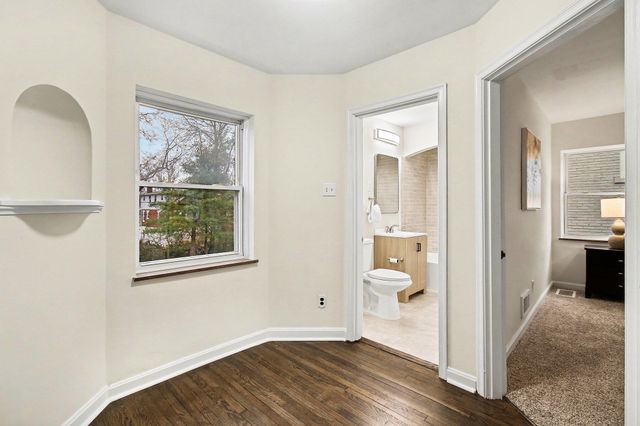 12 Greenbriar Avenue, Fort Mitchell, KY 41017