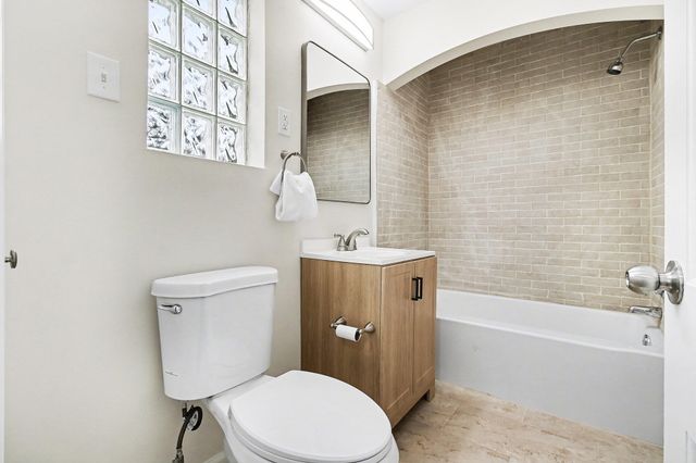 12 Greenbriar Avenue, Fort Mitchell, KY 41017