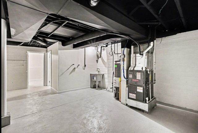 12 Greenbriar Avenue, Fort Mitchell, KY 41017