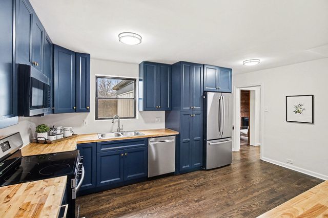 12 Greenbriar Avenue, Fort Mitchell, KY 41017