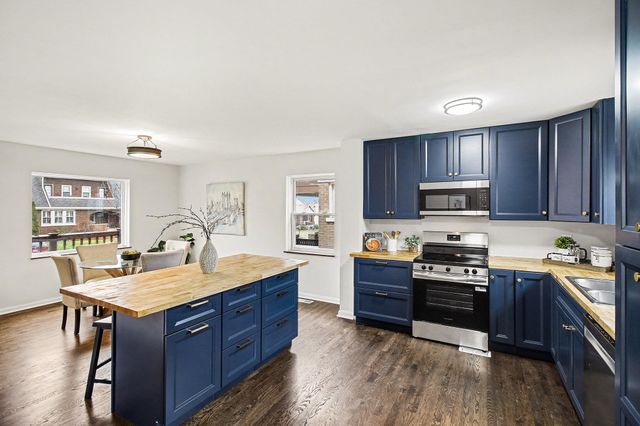 12 Greenbriar Avenue, Fort Mitchell, KY 41017