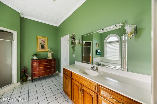 218 Bogard Ln, Mt Washington, KY 40047