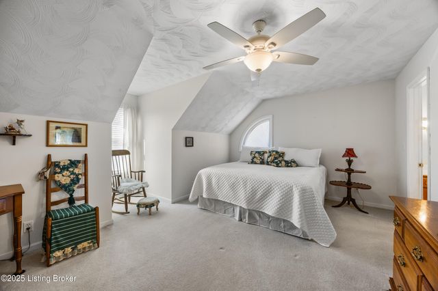 218 Bogard Ln, Mt Washington, KY 40047