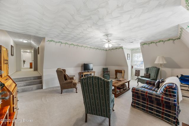 218 Bogard Ln, Mt Washington, KY 40047