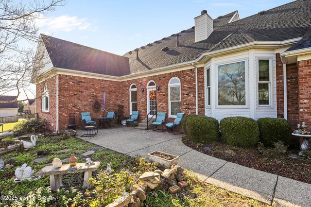 218 Bogard Ln, Mt Washington, KY 40047