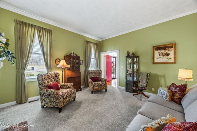 218 Bogard Ln, Mt Washington, KY 40047