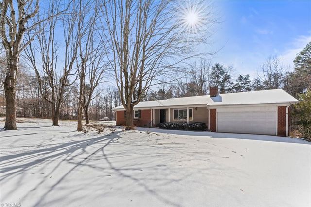 5005 Northbend Road, Mcleansville, NC 27301