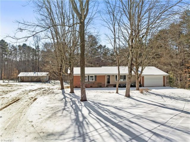 5005 Northbend Road, Mcleansville, NC 27301