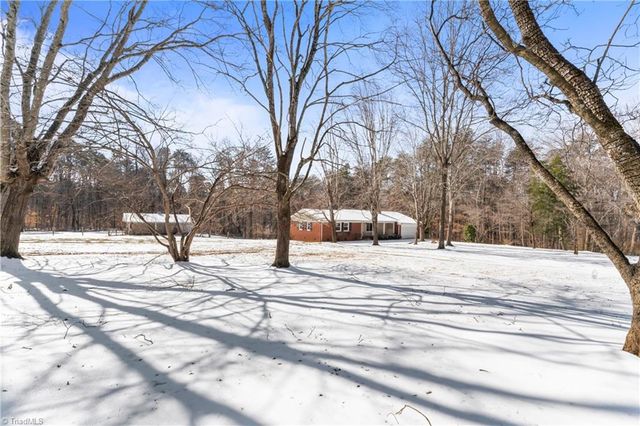 5005 Northbend Road, Mcleansville, NC 27301