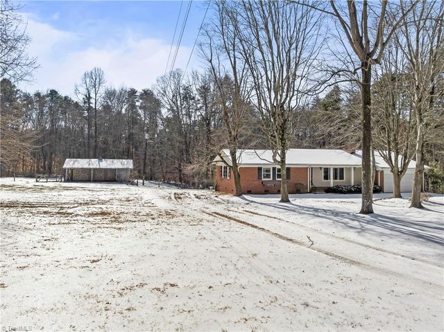 5005 Northbend Road, Mcleansville, NC 27301