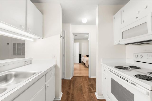 4000 SW 23RD STREET 4-303, Gainesville, FL 32608