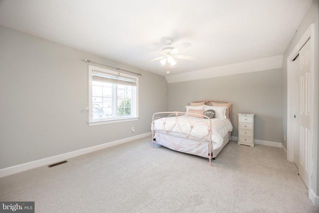 956 PINEHURST DR, Chester Springs, PA 19425