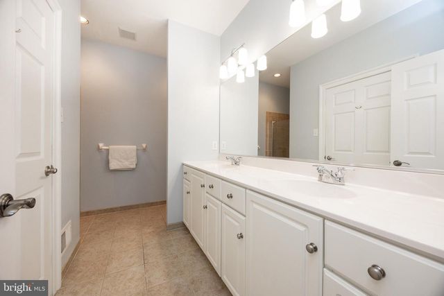 956 PINEHURST DR, Chester Springs, PA 19425