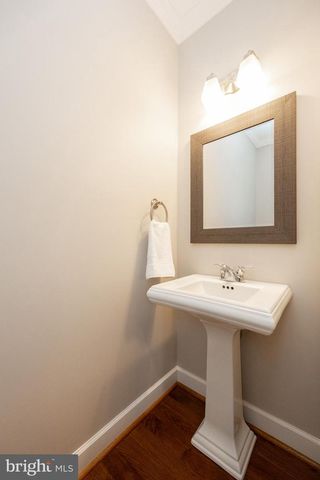 956 PINEHURST DR, Chester Springs, PA 19425