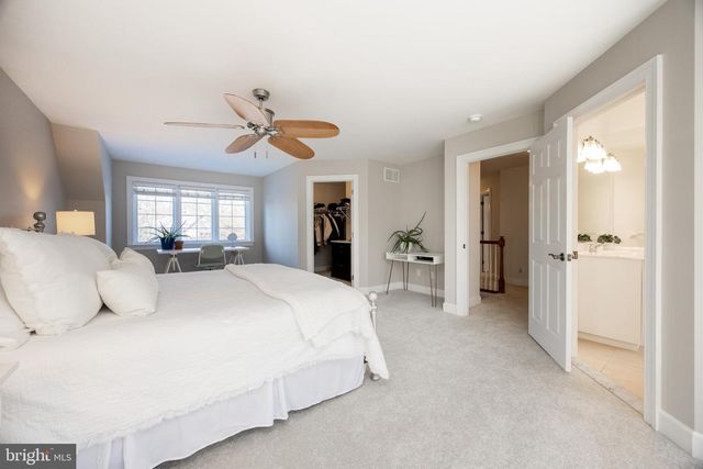 956 PINEHURST DR, Chester Springs, PA 19425