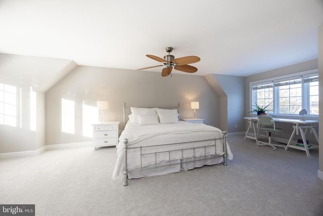 956 PINEHURST DR, Chester Springs, PA 19425