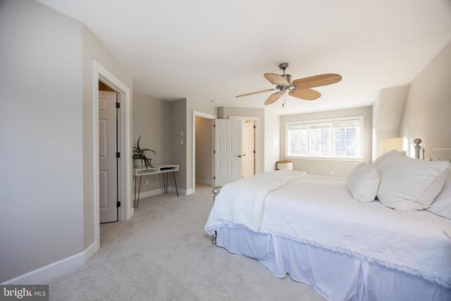 956 PINEHURST DR, Chester Springs, PA 19425