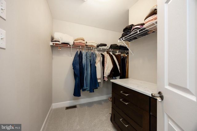 956 PINEHURST DR, Chester Springs, PA 19425