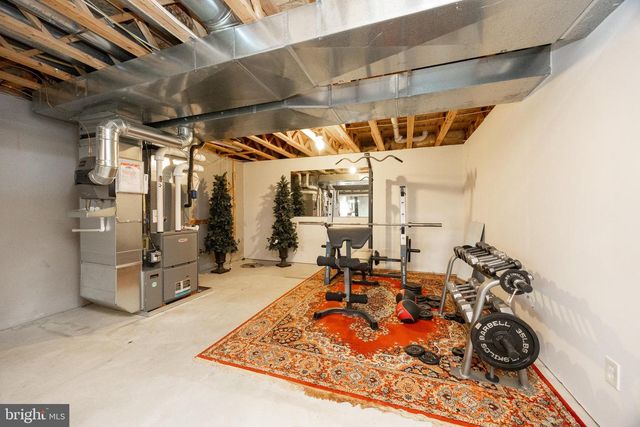 956 PINEHURST DR, Chester Springs, PA 19425