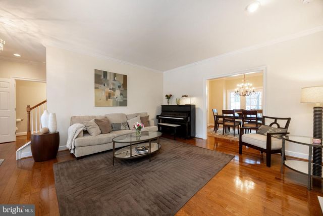 956 PINEHURST DR, Chester Springs, PA 19425